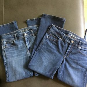2 American Eagle Super Stretch Jeans